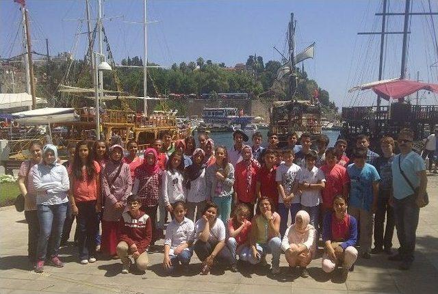Ispartalı &Ouml;ğrencilere Antalya Gezisi 2