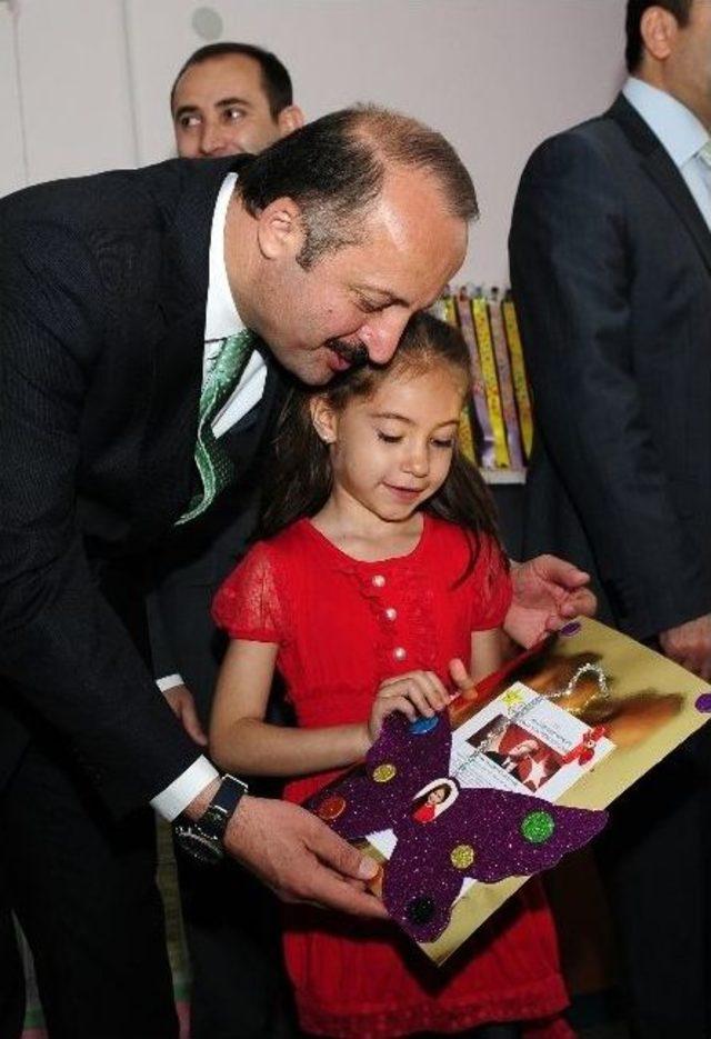 Akg&uuml;l, Karne Sevincine Ortak Oldu 3