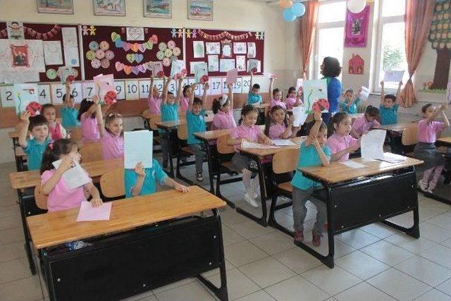 Bursa da Yarım Milyon &Ouml;ğrenci Karne Aldı 1