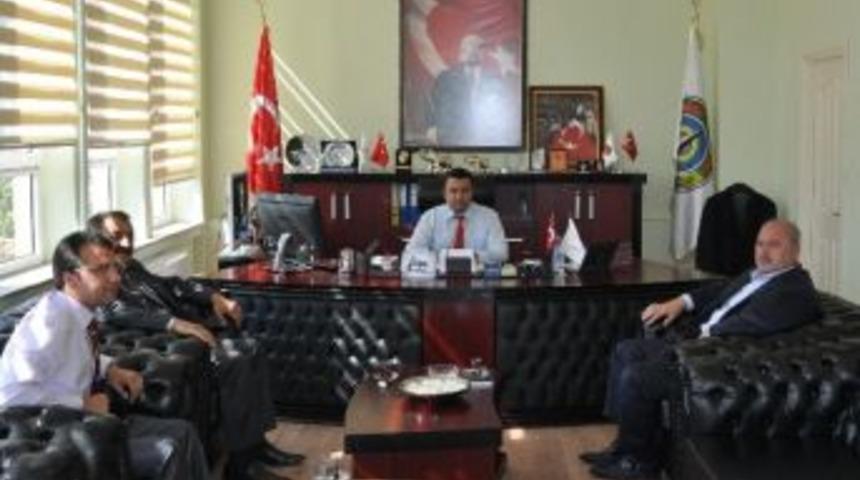 Chp Y&uuml;ksek Disiplin Kurulu &Uuml;yesi İbrahim Yılmaz&rsquo;dan Başkan Yurdakul'a Nezaket Ziyareti