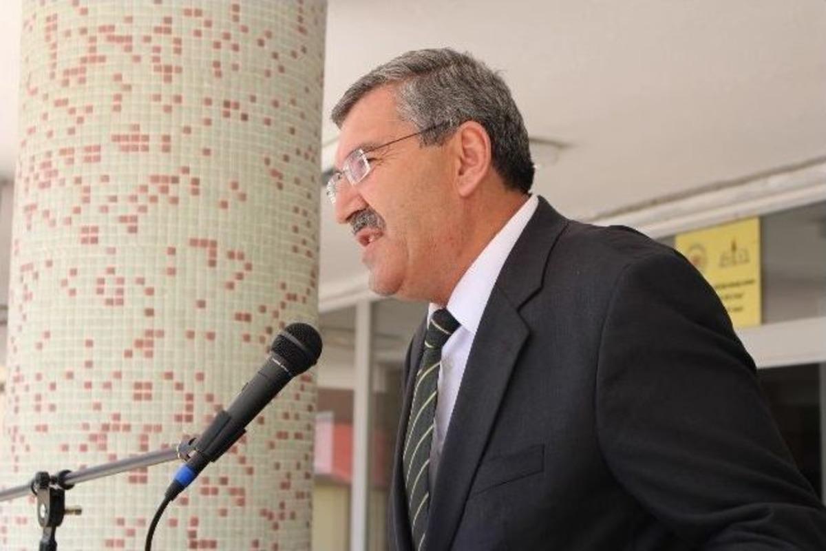 Ağrı&rsquo;da &Ouml;ğrencilerin Karne Sevinci