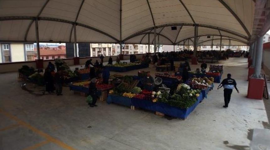 Bademlik Z&uuml;mr&uuml;t Yaşam Alanı Mahalleye Renk Getirdi