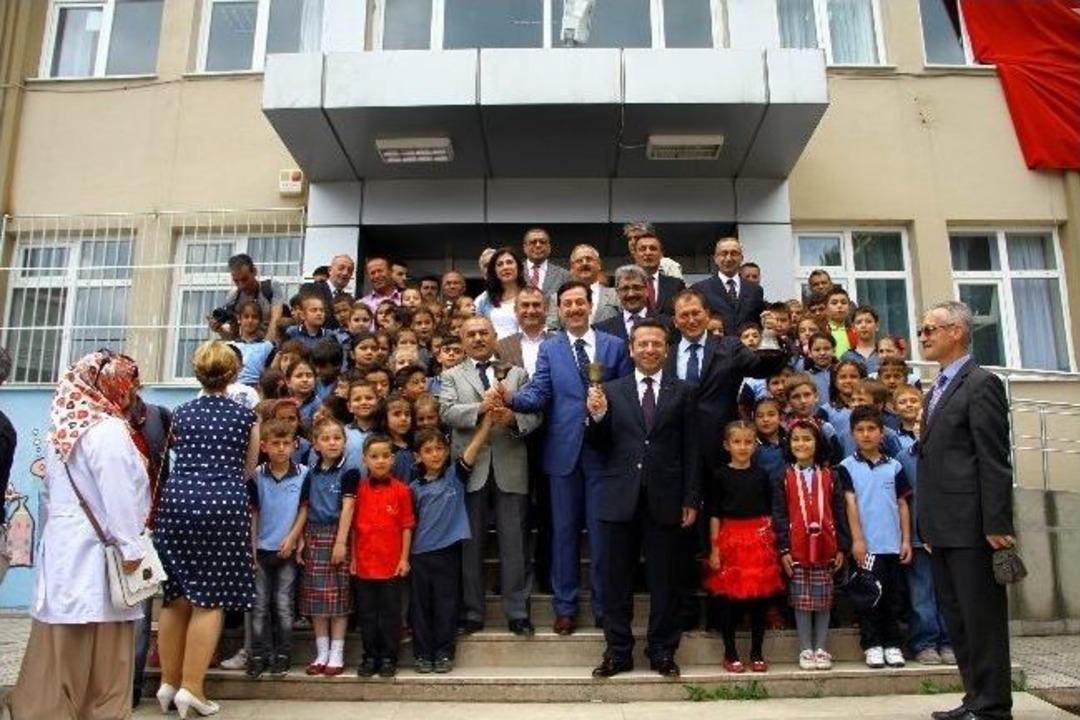 Samsun&rsquo;da 249 Bin 96 &Ouml;ğrenci Karne Aldı