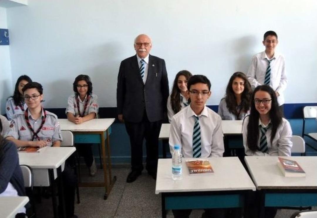 Bakan Avcı Eskişehir&rsquo;de Karne Dağıttı