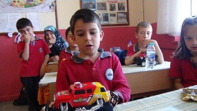 Tekirdağ da Coşkulu Karne T&ouml;reni 2