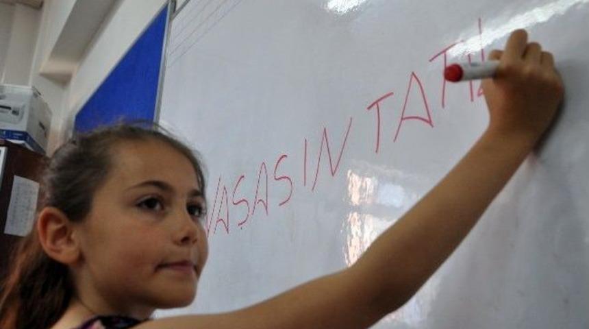 Tekirdağ'da 156 Bin 174 &Ouml;ğrenci Karne Heyecanı Yaşadı