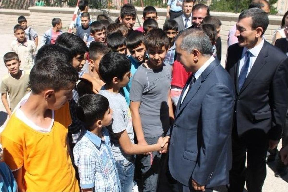 Elazığ'da 121 Bin 777 &Ouml;ğrenci Karne Aldı