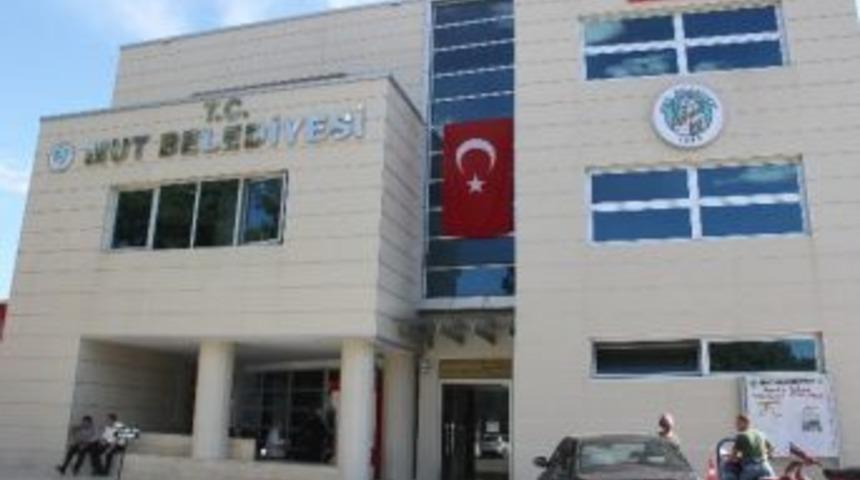 Belediye Tabelasına &ldquo;t.c." İbaresi