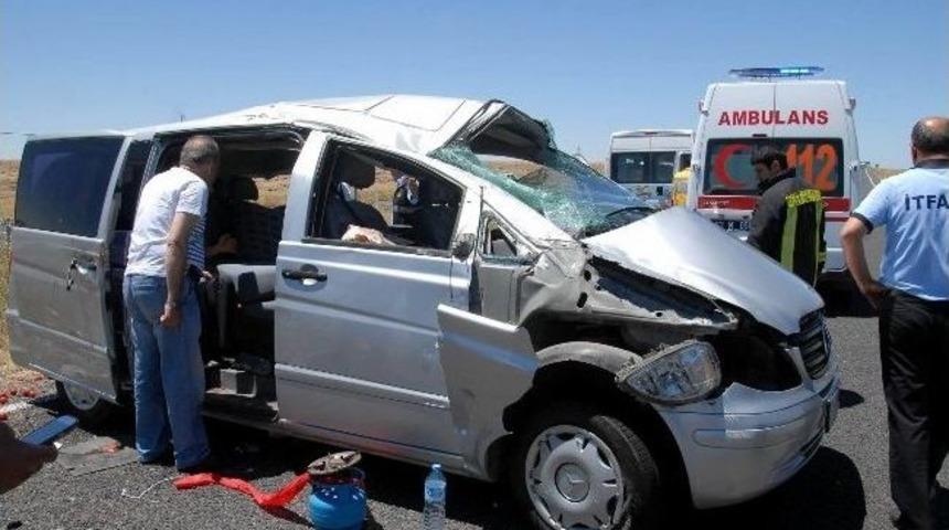Şanlıurfa'daki Kazada Yaralı Sayısı Dokuza &Ccedil;ıktı