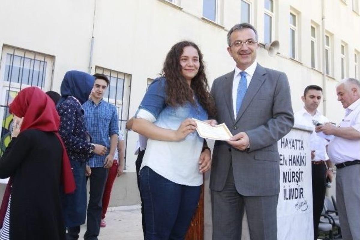 &Ouml;ğrencilere Karneler Başkan K&ouml;şker&rsquo;den