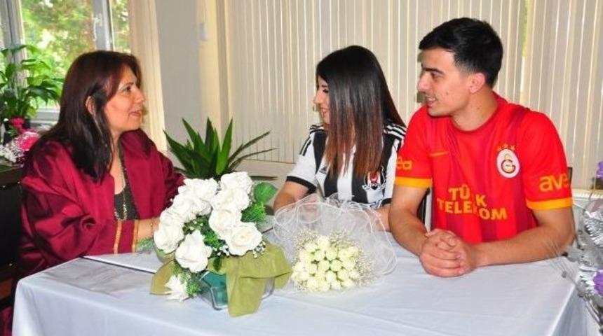 (&ouml;zel Haber) Galatasaray Ve Beşiktaş Evlendi