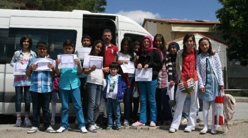 Yozgat&rsquo;ta 90 Bin &Ouml;ğrenci Karnesini Alarak Tatile Girdi