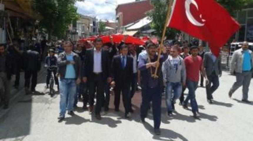 Aşkale&rsquo;de Bayrağa Saygı Y&uuml;r&uuml;y&uuml;ş&uuml;