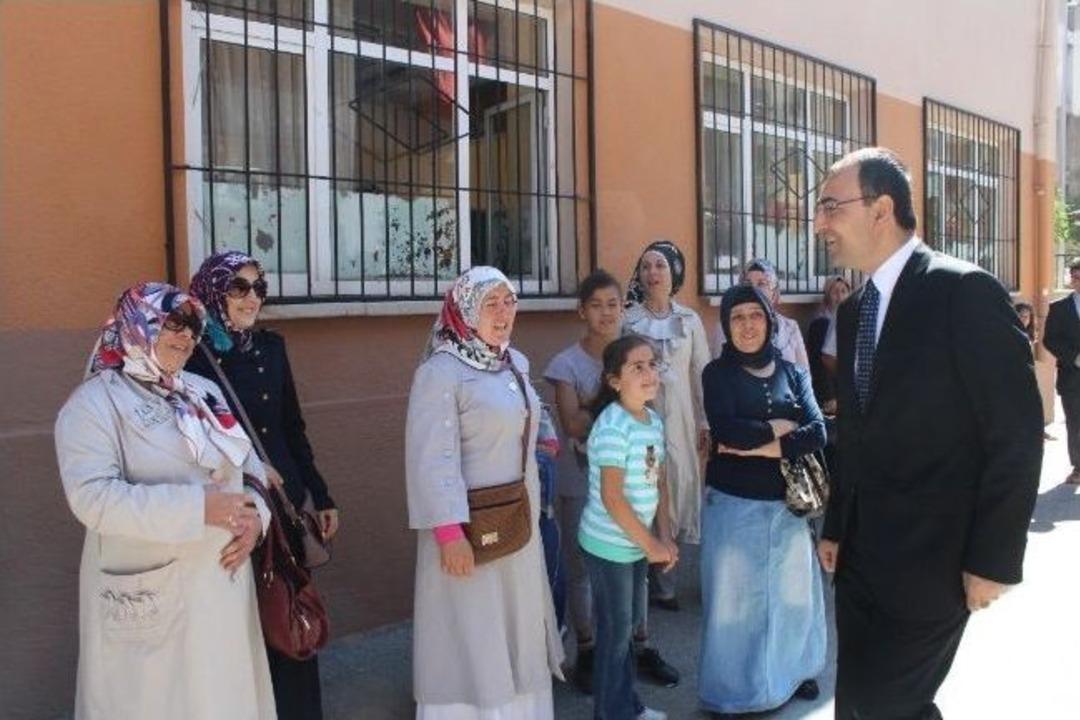 İzmir&rsquo;de Karne Sevinci