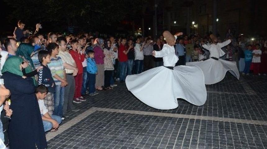 Berat Kandili&rsquo;nde Semazen G&ouml;sterisi