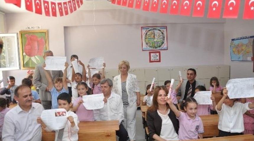 &Ccedil;anakkale'de 73 Bin &Ouml;ğrenci Karne Aldı