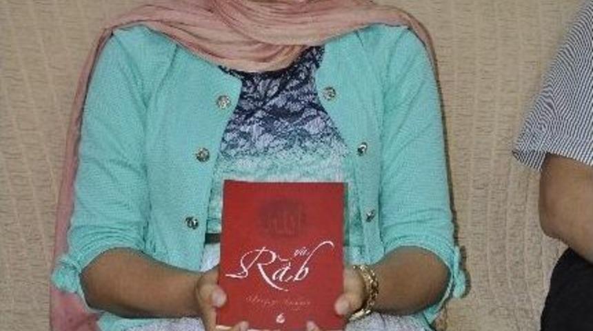 Başarılı &Ouml;ğrenci Şiir Kitabı &Ccedil;ıkardı