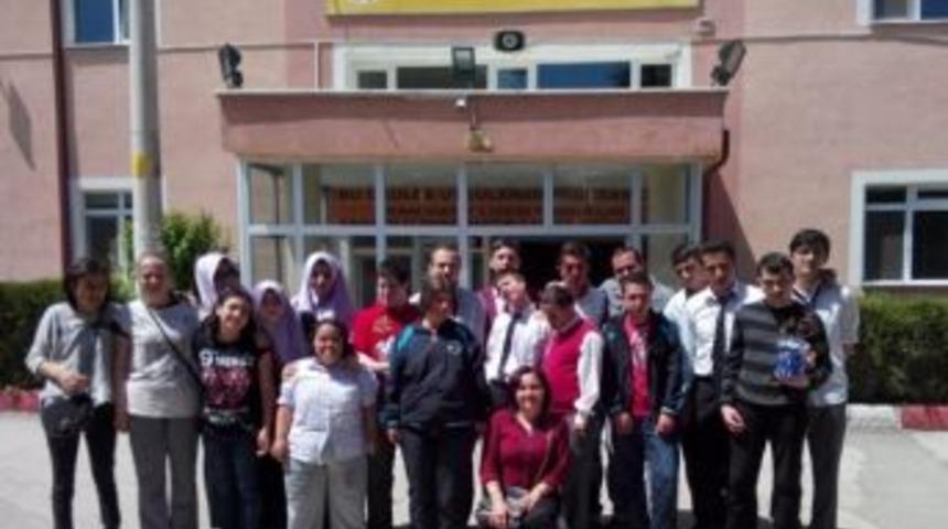 Mevlana İzci Ocağı&rsquo;ndan Engellilere Veda Yemeği