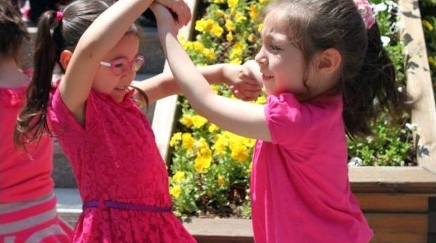 Beylikd&uuml;z&uuml;l&uuml; &Ouml;ğrenciler &lsquo;karne Şenliği&rsquo;nde Doyasıya Eğlendi