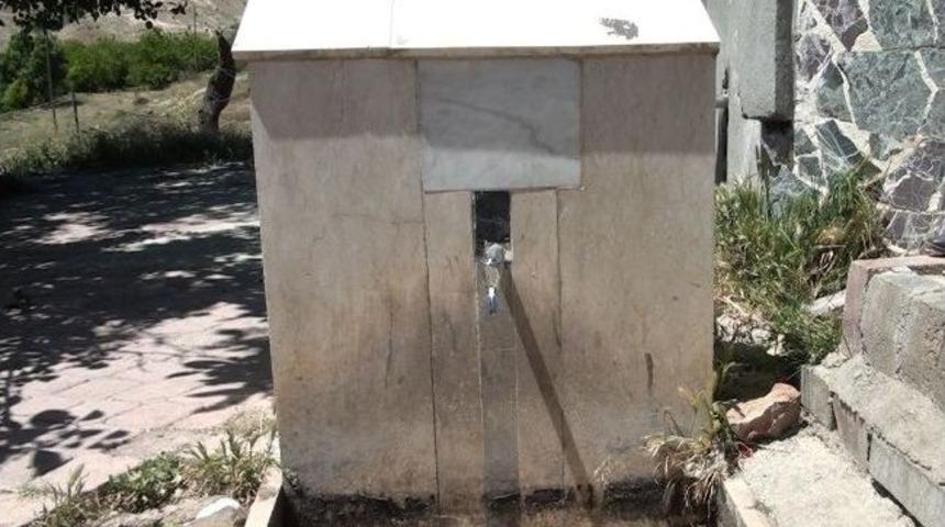 Suları Başka Yere Taşınan K&ouml;yl&uuml;ler Susuzluk Yaşıyor