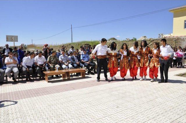 Arguvan'da Öğrenciler Piknik Yaptı