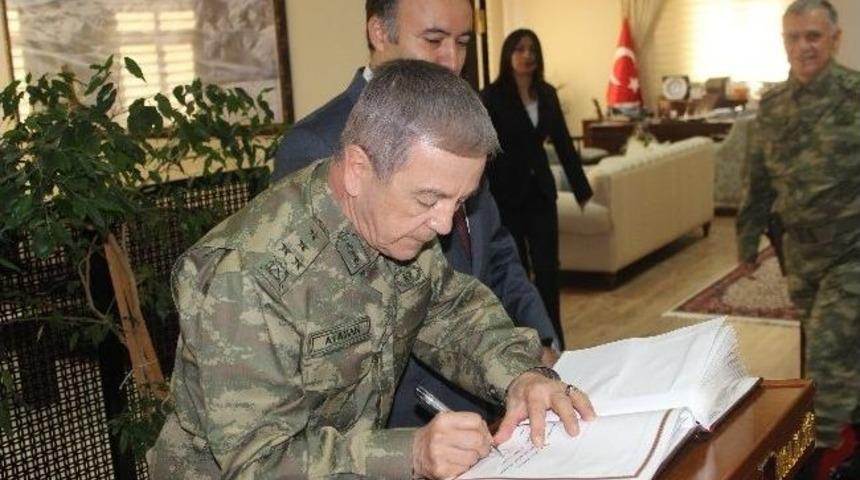 Kara Harp Akademileri Komutanı Orgenaral Ataman&rsquo;dan Vali Altıparmak&rsquo;a Ziyaret