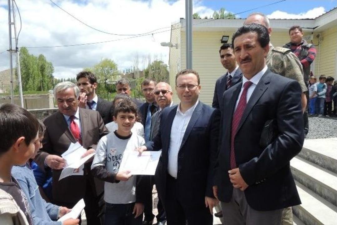 &Ouml;ğrencilerin Karne Heyecanı