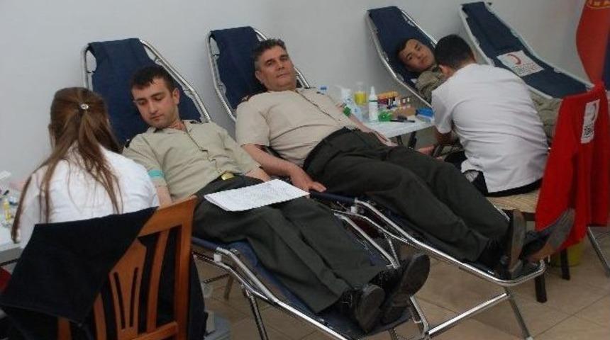 Jandarma&rsquo;dan Kan Bağışına Destek