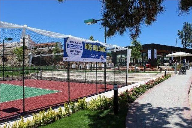 Kırşehir’in Tenis Kortu Açıldı