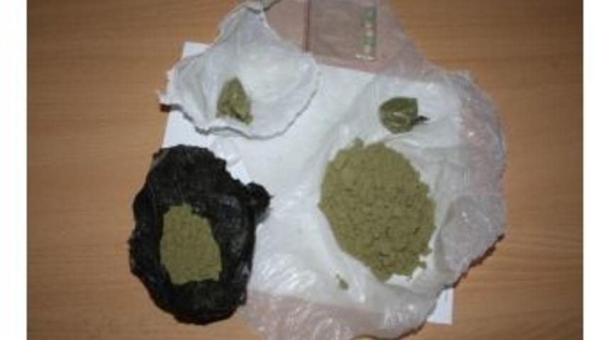 Erzurum&rsquo;da 13 Kilo Esrar Ele Ge&ccedil;irildi