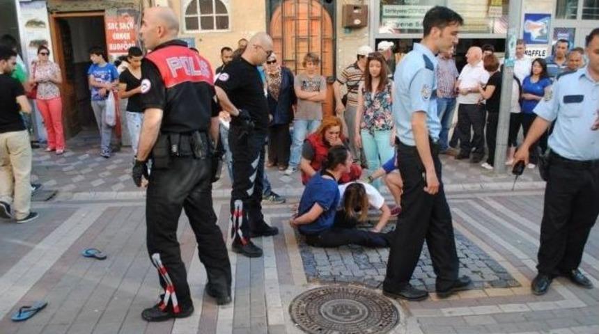 Kavga Eden Kadınlar Kelep&ccedil;e İle Ayrılabildi