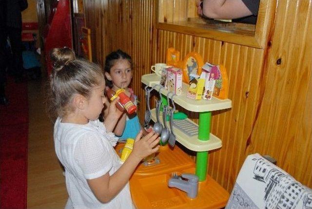 İstasyon Park &Ccedil;ocuk Oyun Evi A&ccedil;ıldı 2