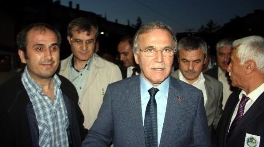 Ak Parti Genel Başkan Yardımcısı Şahin: "ırak S&uuml;ratle B&ouml;l&uuml;nmeye Doğru Gidiyor"