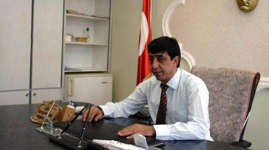 Ak Parti İl Genel Meclis &Uuml;yesi Ve Eski Belediye Başkanına Silahlı Saldırı