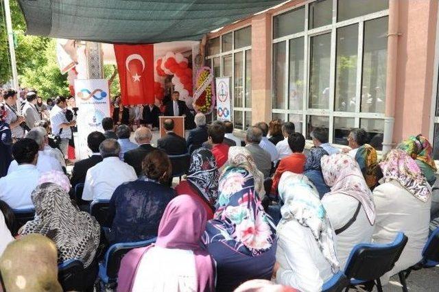 Kütahya Halk Eğitim Merkezi'nden Yıl Sonu Sergisi