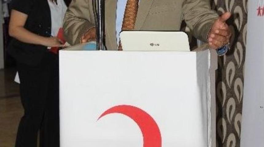 G&ouml;n&uuml;ll&uuml; Kan Bağış&ccedil;ılarına Madalya