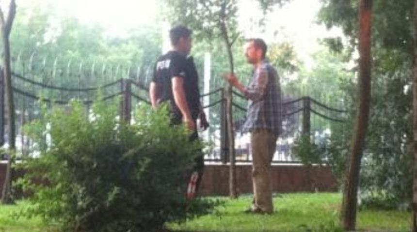 Alkoll&uuml; Şahsı Polis Sakinleştirdi