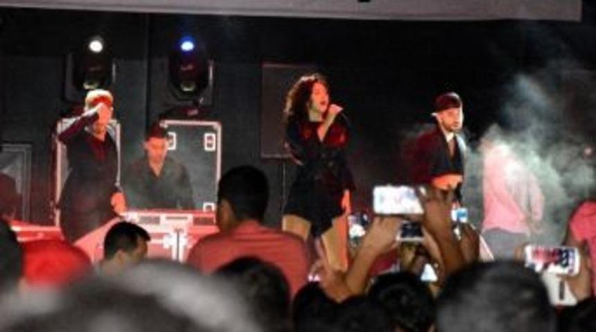 İnna Adana&rsquo;da Hayranları İle Buluştu