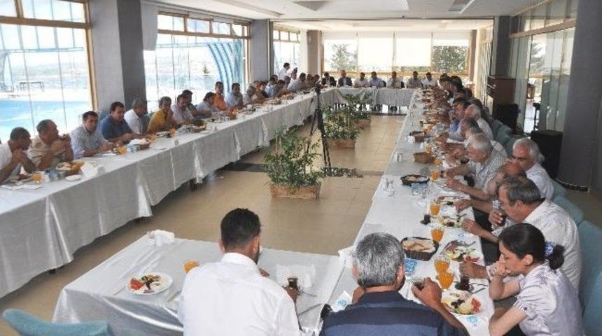 Başkan Şahin Muhtarlarla Buluştu