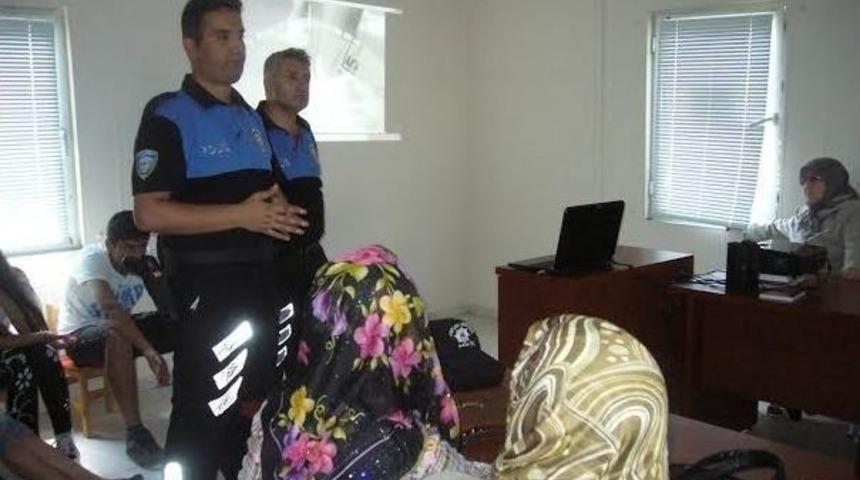 Sosyal Yaşam Evleri Katılımcılarına Deprem Bilgilendirmesi