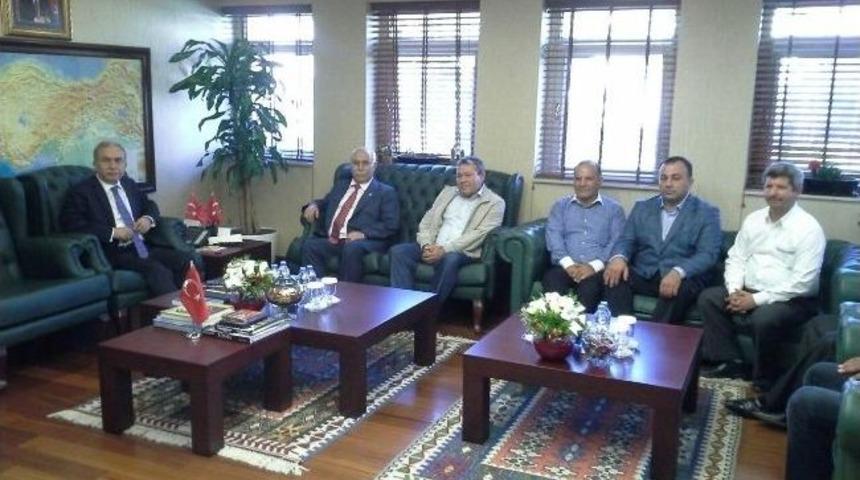 Karsiad Vali Mustafa B&uuml;y&uuml;k'&uuml; Ziyaret Etti