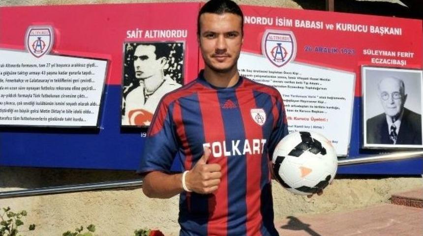 Altınordu Kaptanla Yola Devam Ediyor