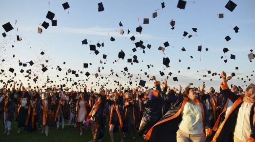 Sinop &Uuml;niversitesi&rsquo;nde 7. Mezuniyet Coşkusu
