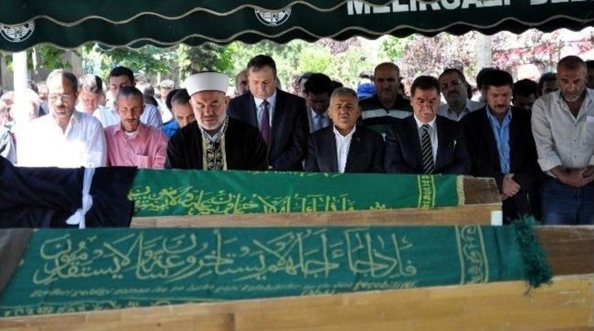 G&ouml;lette Boğulan Gen&ccedil;, Toprağa Verildi