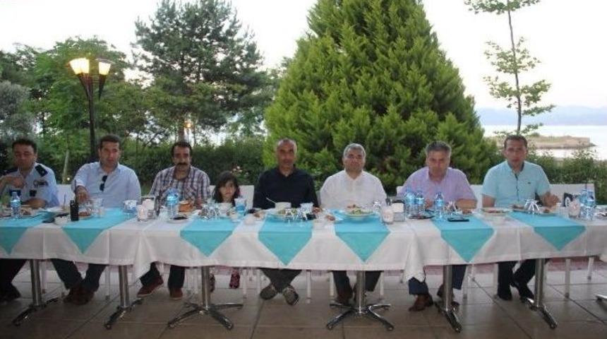 Tayini &Ccedil;ıkan Polislere Veda Yemeği