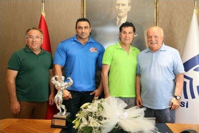 Dünya İkincisi Bodrumlu Sporcu Başkan Kocadon’a Teşekkür Etti