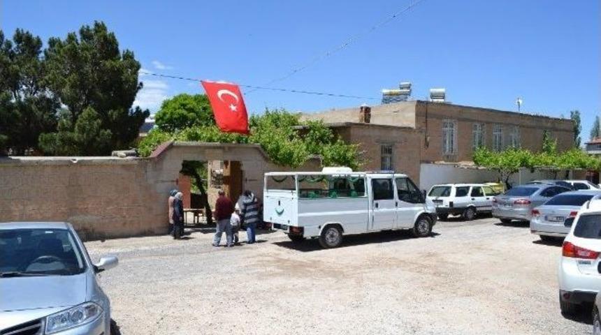 Niğdeli Şehit Polis Toprağa Verildi