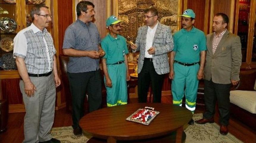 Kayıp Altını Buldular Altınla &Ouml;d&uuml;llendirildiler