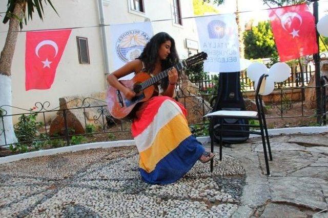 Uluslararası Likya Kaş Kültür Ve Sanat Festivali Başladı