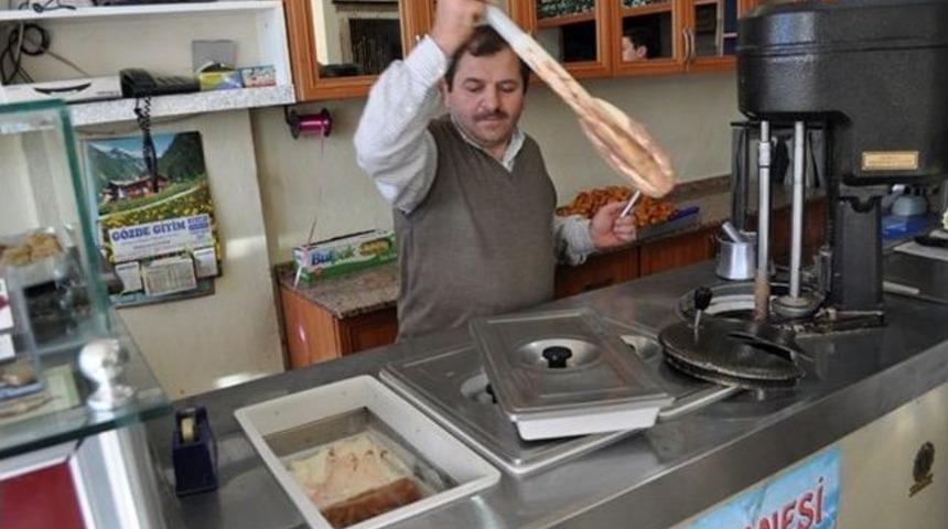 Adilcevaz&rsquo;da Dondurma Mevsimi Başladı